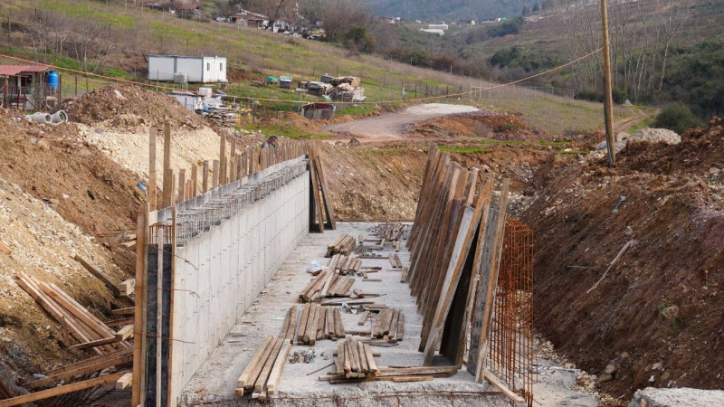 İSU, Cımbızdere’de ıslah çalışması yapıyor