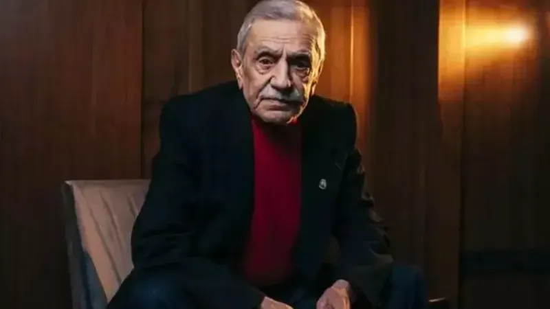 Aydemir Akbaş Yaşamını Yitirdi