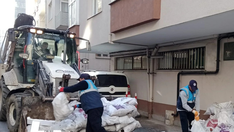 Gebze’de Moloz Atıkları Adreslerden Alınıyor